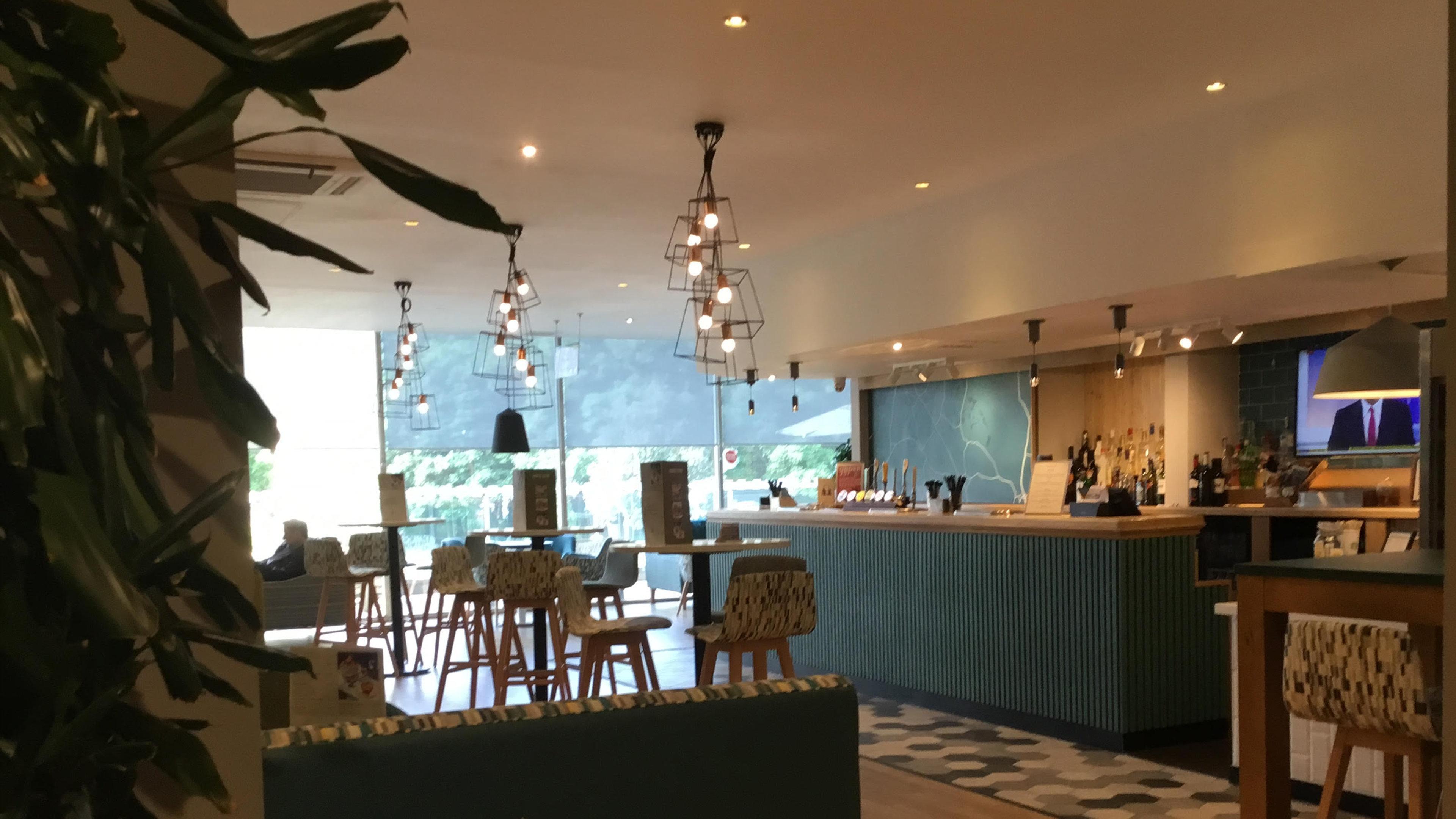 Holiday Inn Rugby-Northampton M1 Jct18 By Ihg Крик Экстерьер фото